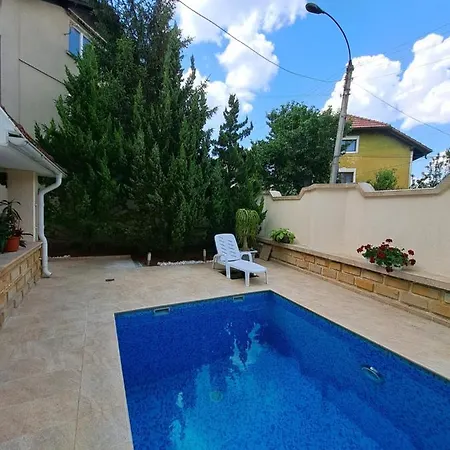 Casa De Lux Telecentru Holiday home *